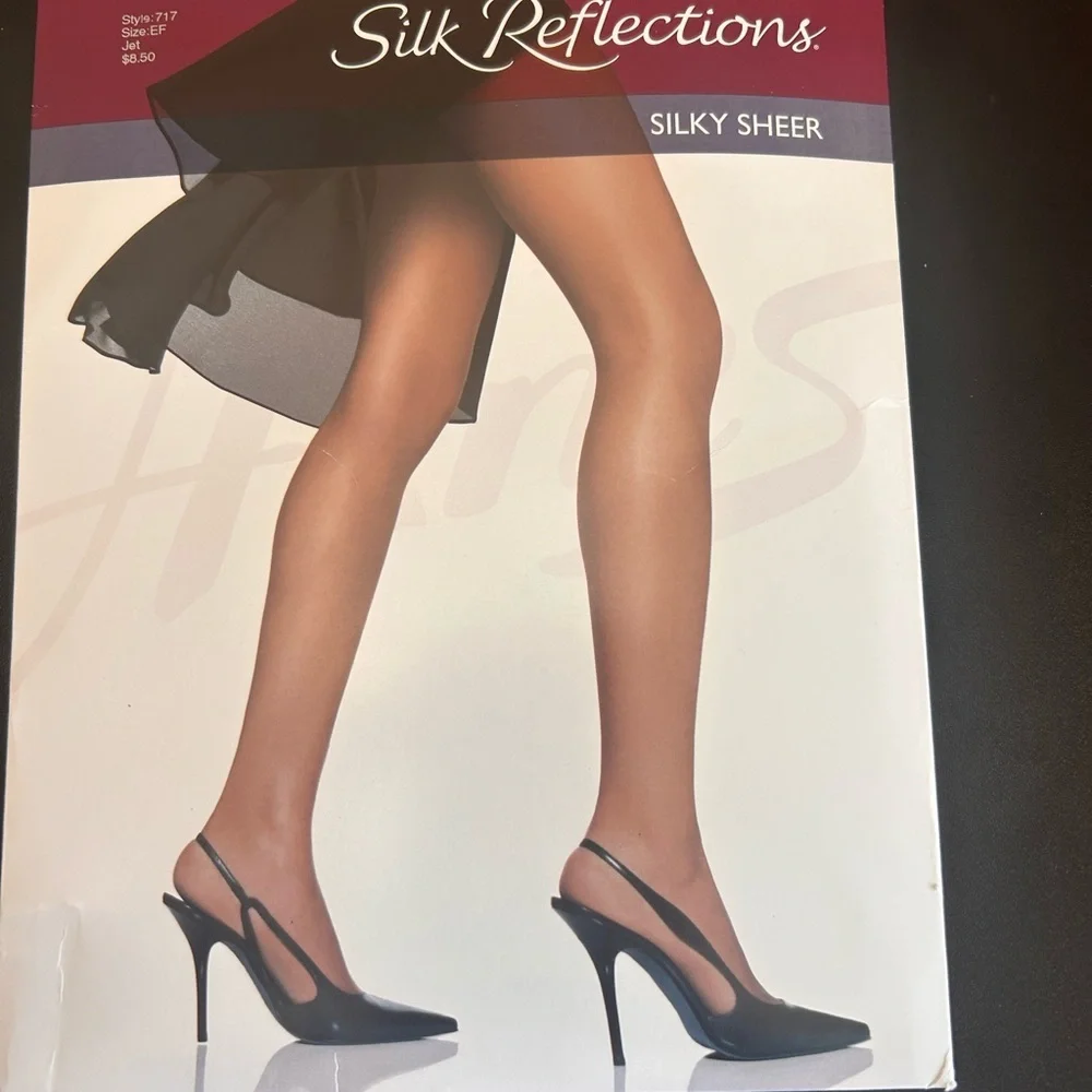 Hanes Silk Reflections Silky Sheer Control Top Pantyhose Jet Black EF NIP